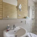 Manni Eg 比苏姆